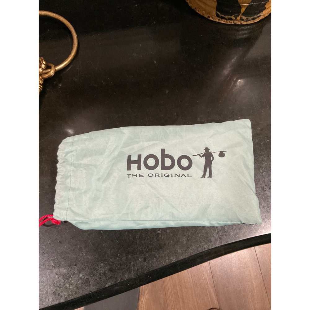 Hobo The Original Leather Zip Around Wristlet Wallet Gray Geometric Lining
